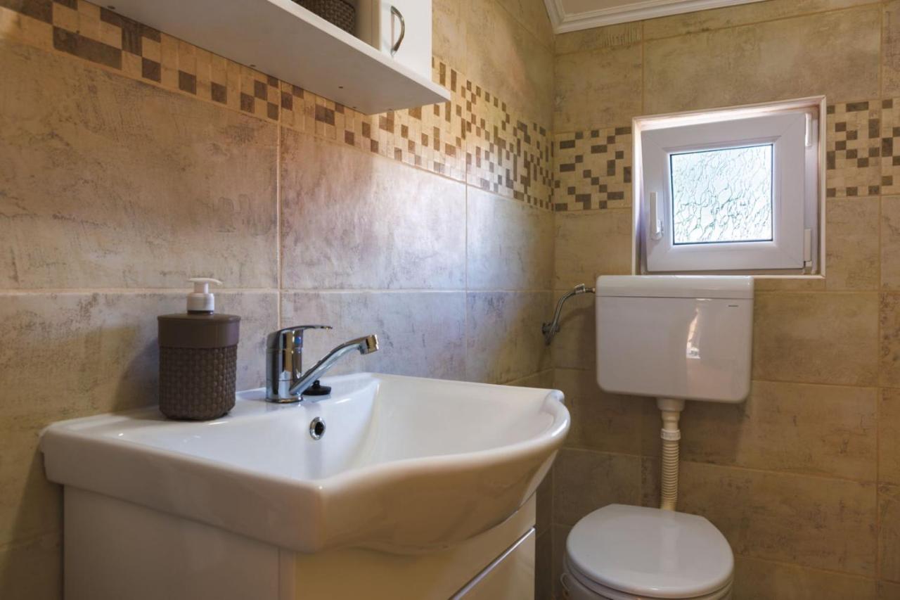 Apartmani Dordevic โกลูบาค ภายนอก รูปภาพ