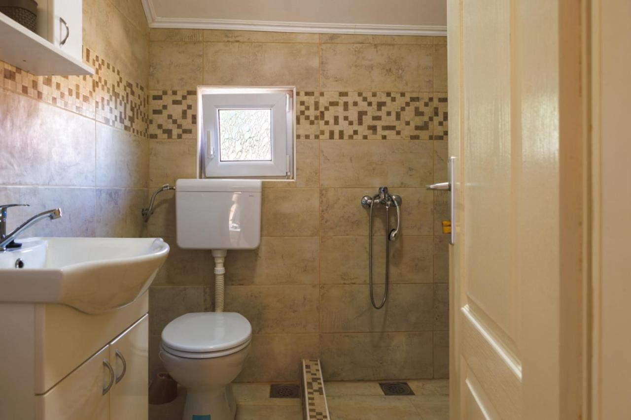 Apartmani Dordevic โกลูบาค ภายนอก รูปภาพ